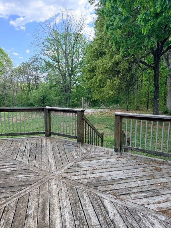 Building Photo - 169 Rector Rd