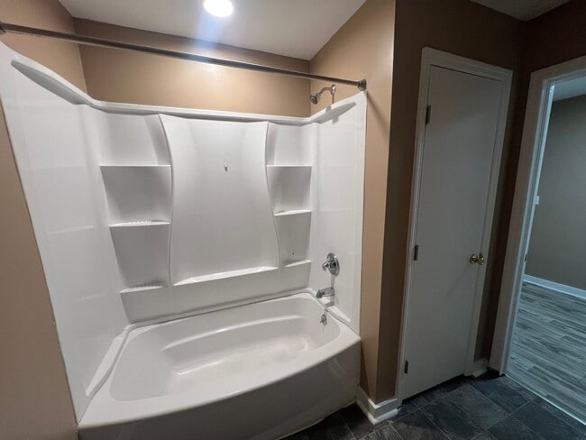 Building Photo - 3 Bedroom 1 Bathroom Home by Stillman College