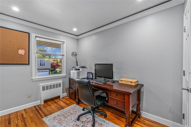 Building Photo - 11 Melby Ln