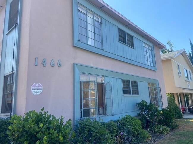 Primary Photo - 1466 S Sherbourne Dr