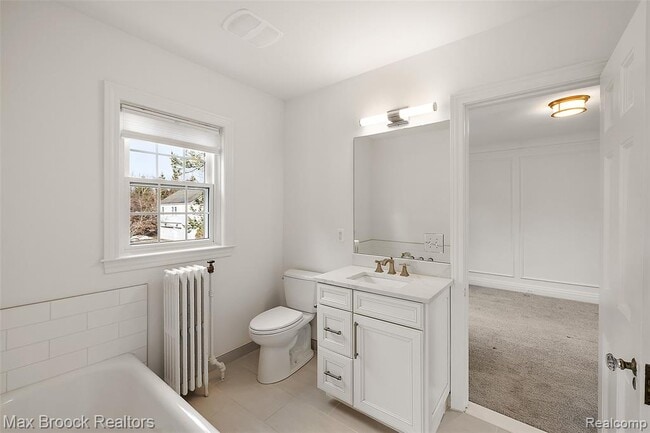 Building Photo - 1200 Orchard Ridge Rd