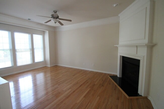 Building Photo - Exclusively Offered by Muse Realty, LLC