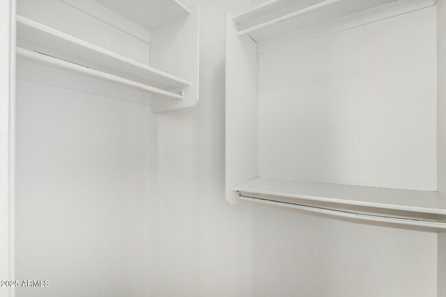 Building Photo - 3712 E Fruitvale Ave