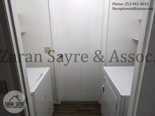 Building Photo - 251-33041 Federal Way Townhome