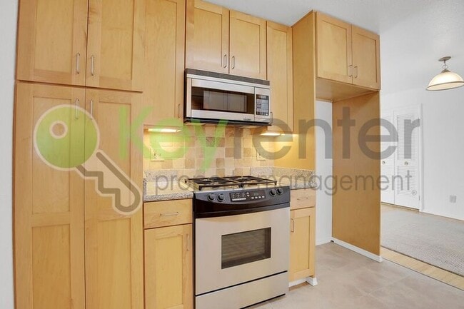 Building Photo - 6510 Barkley Way