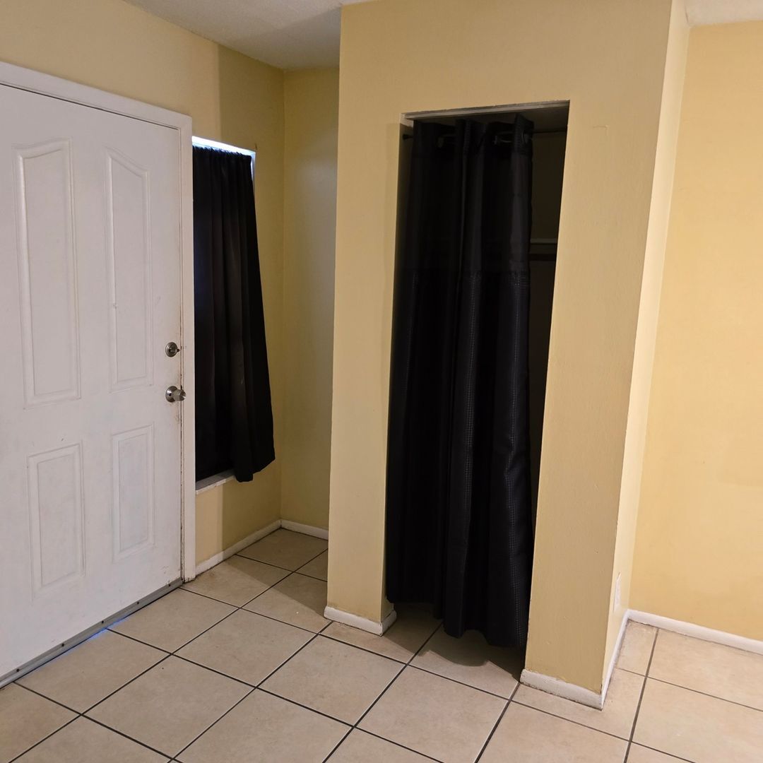 Building Photo - 4487 Wheatley St