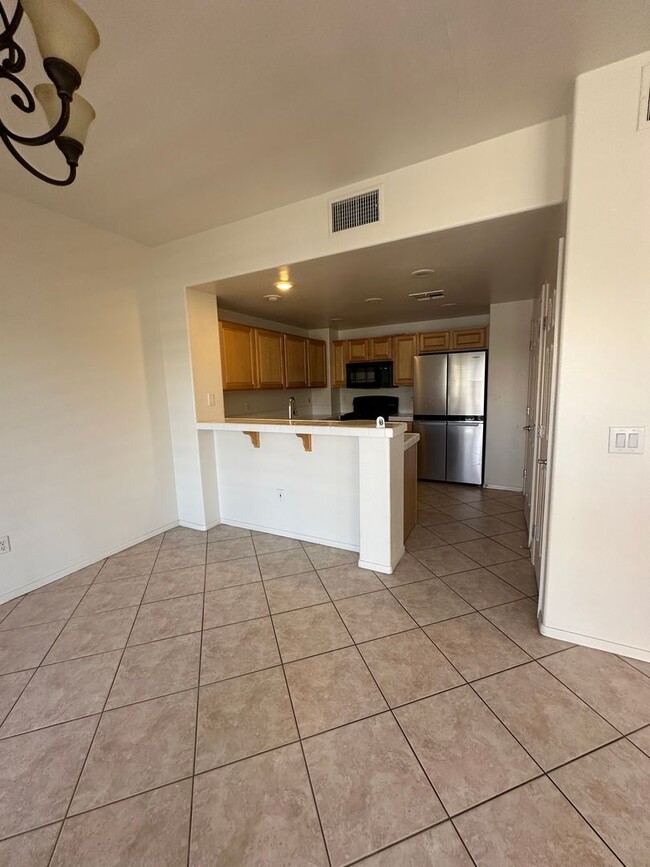 Building Photo - MUST SEE 2 BEDROOM CONDO IN SUMMERLIN!