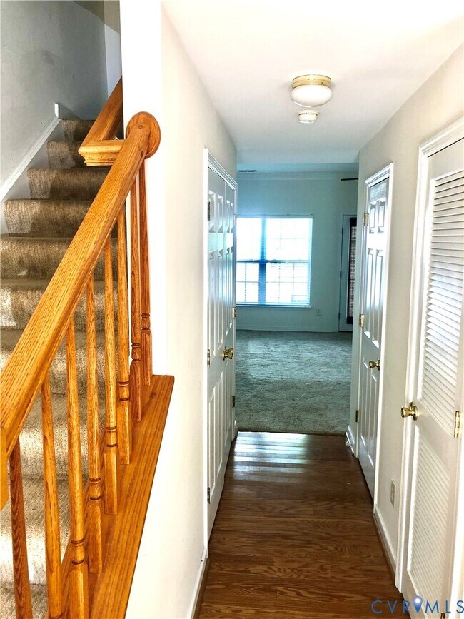 Building Photo - 8602 Springwater Dr