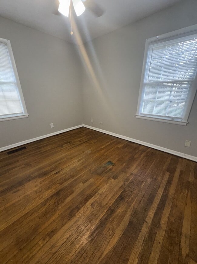 Building Photo - 1117 Steve Mar Dr