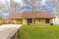 Building Photo - 222 Winsor Dr