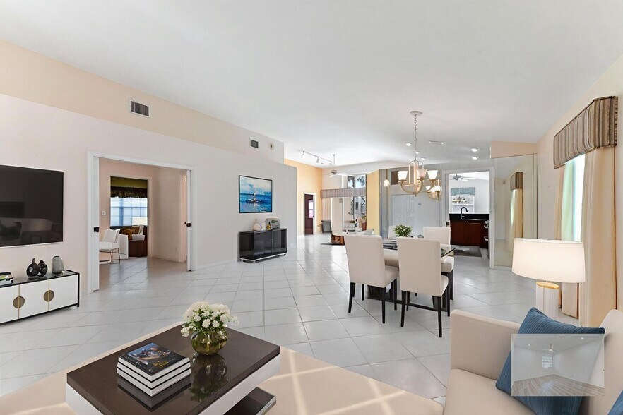 Building Photo - 14066 Glenlyon Ct