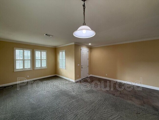 Building Photo - 17808 Daffodil Hill St