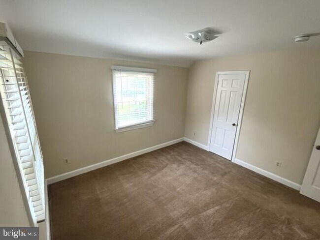 Building Photo - 4408 Glenridge St