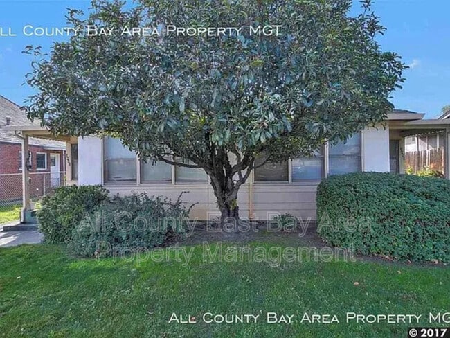 Building Photo - 3405 Willow Pass Rd