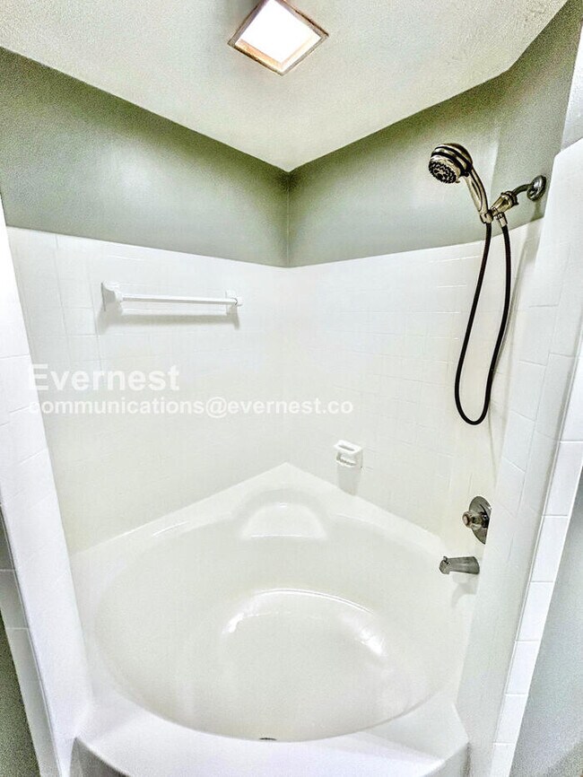 Building Photo - 970 Sidney Marcus Blvd NE