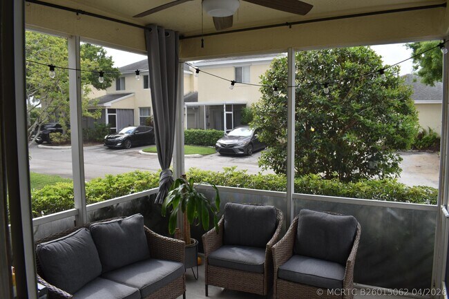 Building Photo - 10881 Sea Hibiscus Ln