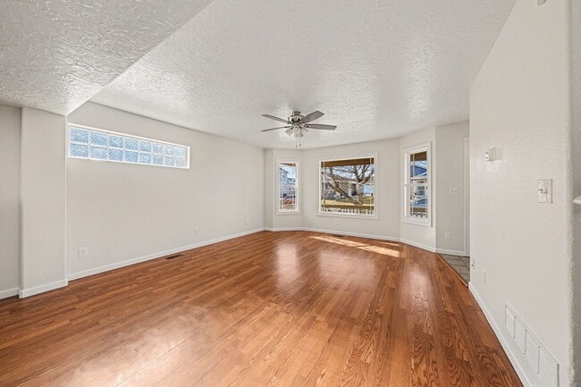 Building Photo - 4316 Paintbrush Dr