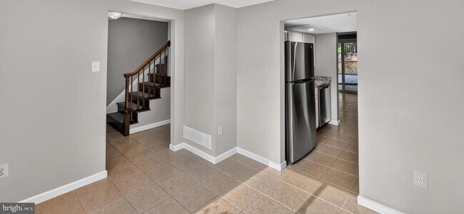Building Photo - 6556 Pennacook Ct