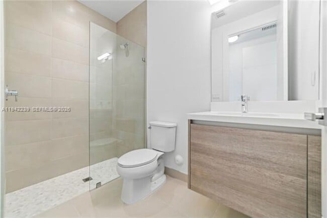 Building Photo - 16680 Botaniko Dr N