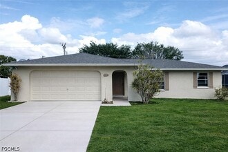 Building Photo - 1815 SE 11th Ave