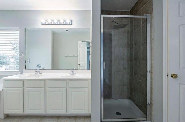 Building Photo - 18102 Spring Run Ln