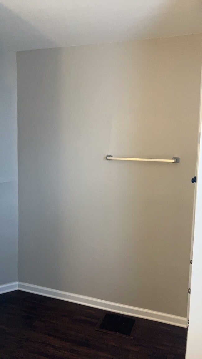 Building Photo - 319 E Canal St