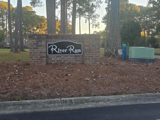 Building Photo - 1011 Hillsdale