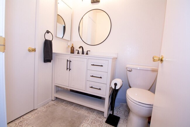 Building Photo - 8408 Spring Desert Pl