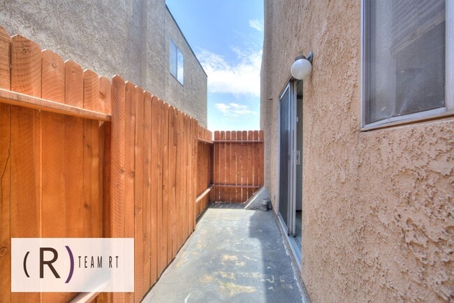 Building Photo - A Spacious Condo with a Quiet Community
