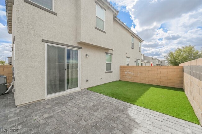 Building Photo - 6679 Velletri St.