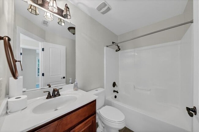 Building Photo - 88 Camden Village Dr