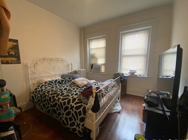 Primary Photo - 327 Huntington Ave