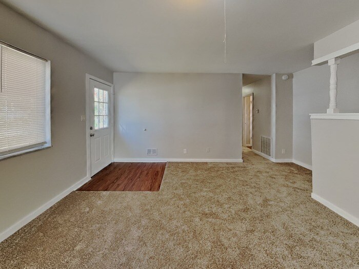 Building Photo - 7 Lucas St