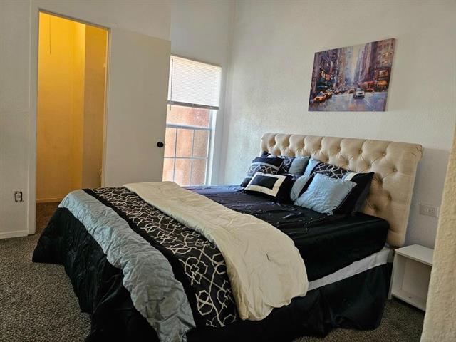 Building Photo - 7152 Fair Oaks Ave