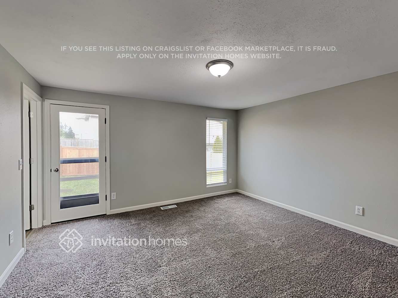 Building Photo - 2418 SW 306th Pl