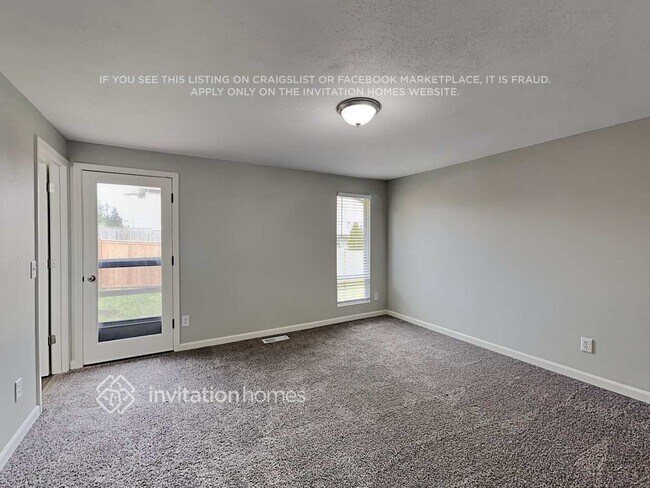 Building Photo - 2418 SW 306th Pl