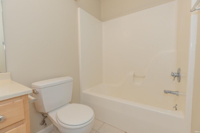 Building Photo - 7778 Sandalwood Dr