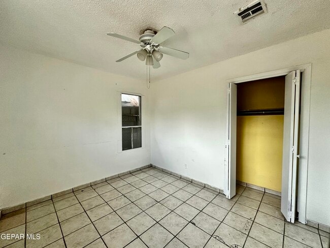 Building Photo - 6041 Yandell Dr