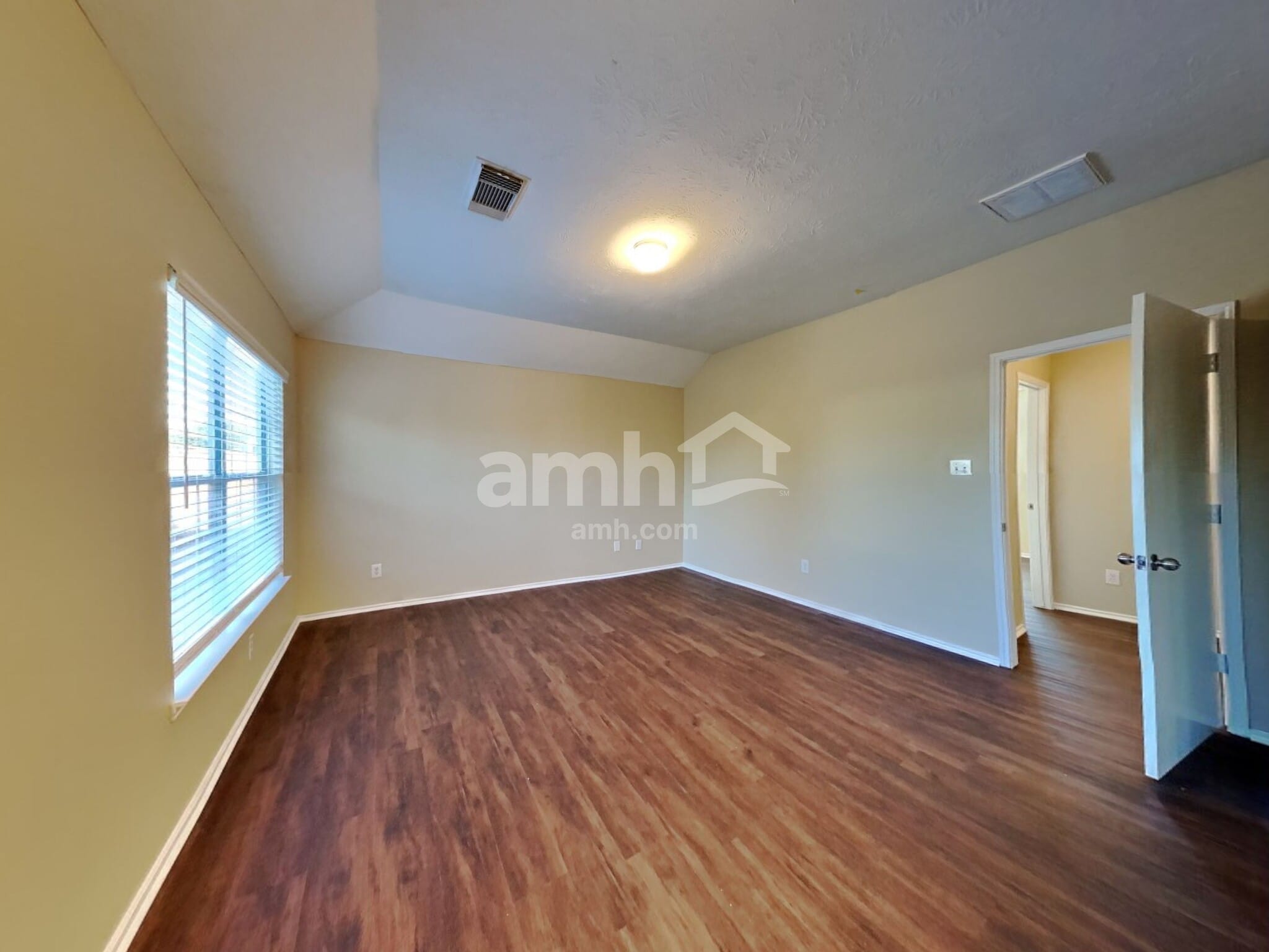 Building Photo - 4418 Sprangletop Ave