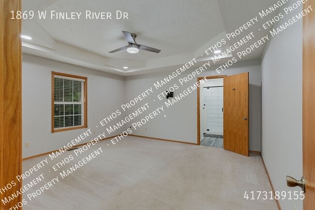 Building Photo - 1869 W Finley River Dr