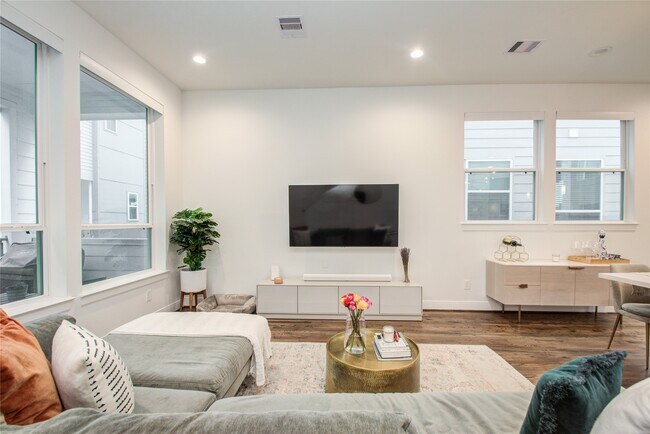 Building Photo - 2717 Eado Grove Ln