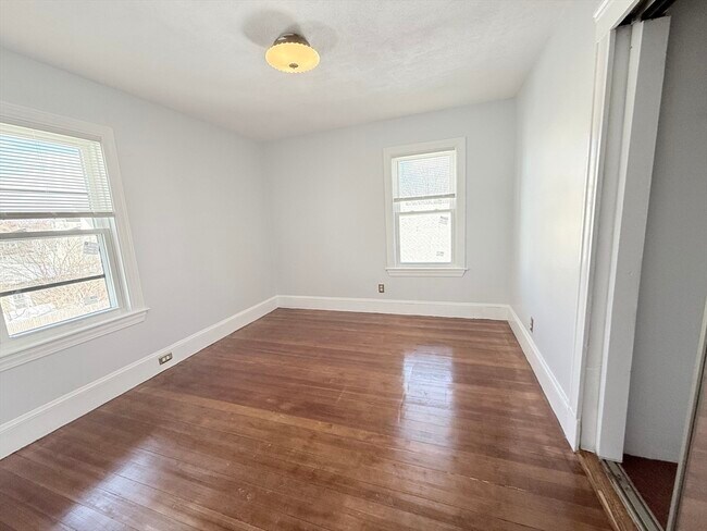 Building Photo - 204 Farrington St