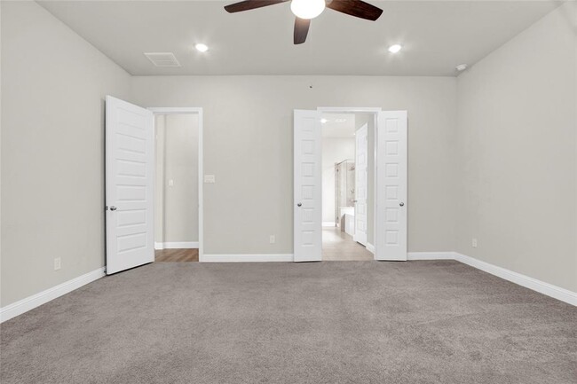 Building Photo - 6019 Marsh Lk Ct