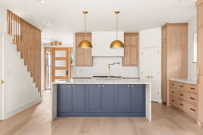 Building Photo - True custom luxury home in the heart of Germantown