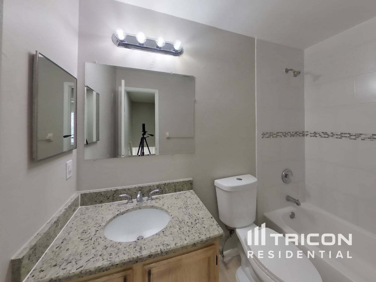 Building Photo - 4513 Cabbage Palm Dr