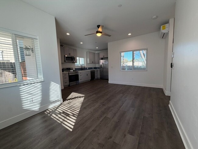 Building Photo - 4434 San Juan Ave