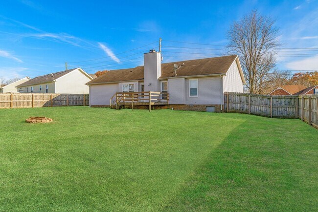 Building Photo - 3 Bedroom Dog Friendly Home For Rent Near St. B Area!
