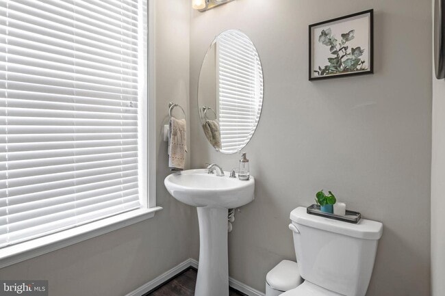 Building Photo - 1310 Jackson St