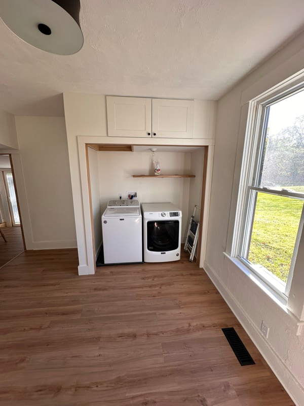 Building Photo - 564 Cooper Ave