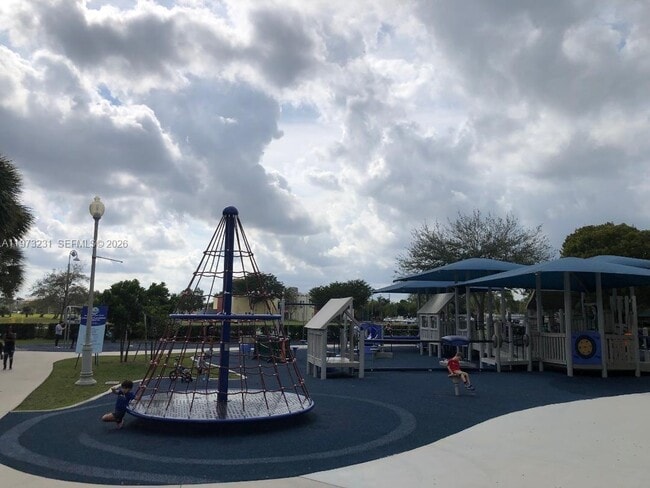 Building Photo - 17255 SW 95th Ave